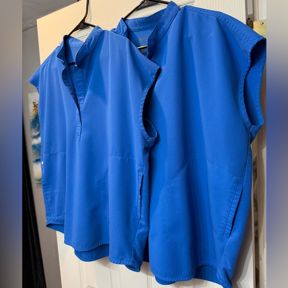 FIGS. Set of 2 Large Rafaela Tops. Royal Blue (Baptist Blue)